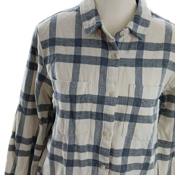 Altar'd State Plaid Flannel Shirt Button Down Gray Cream Womens Size Small - Picture 2 of 6